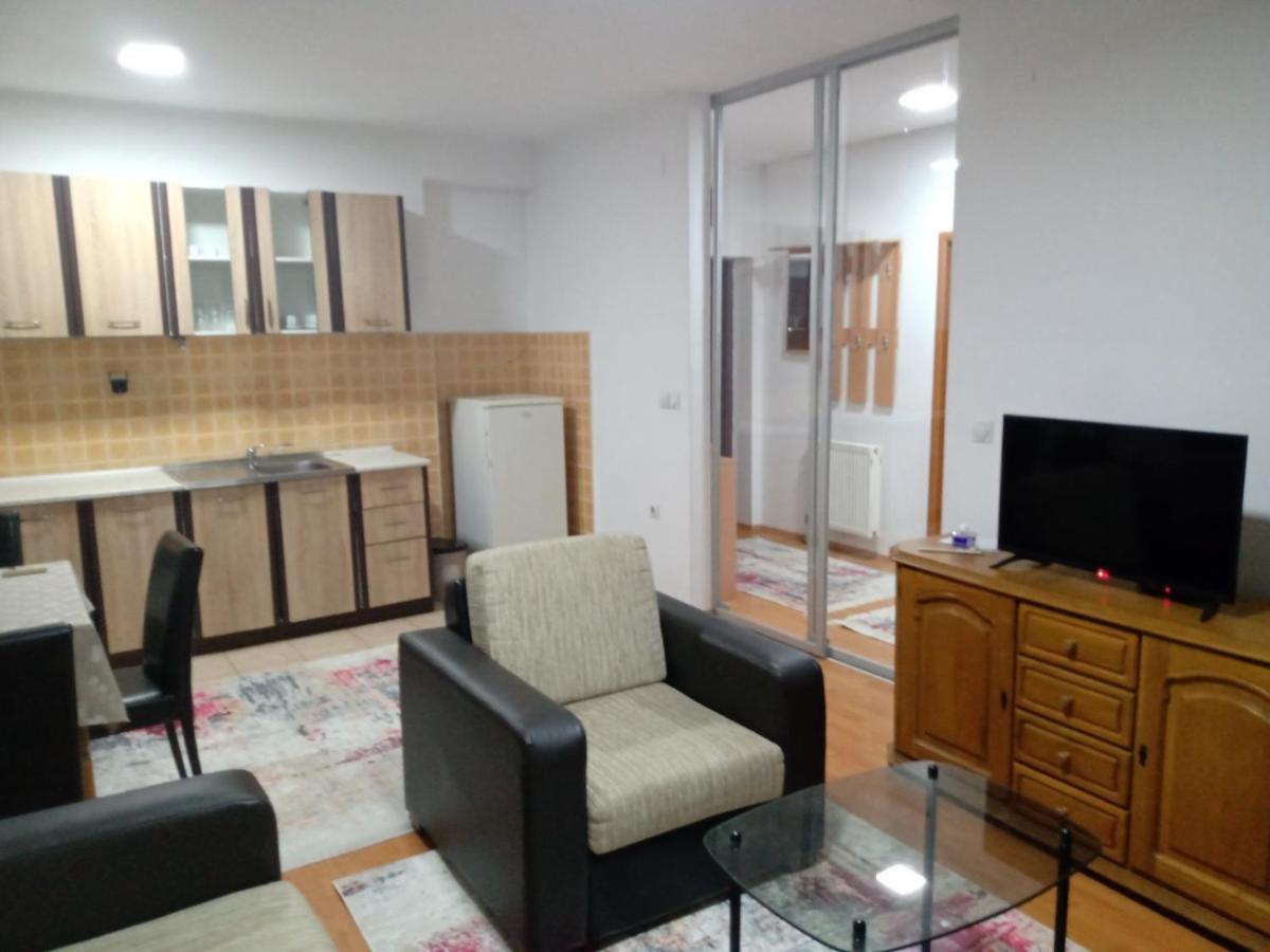 Nika Apartment Skopje Zewnętrze zdjęcie