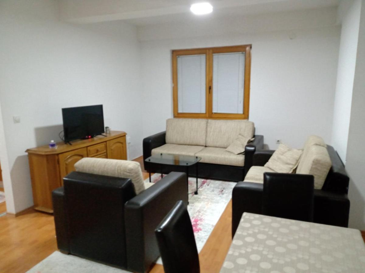 Nika Apartment Skopje Zewnętrze zdjęcie