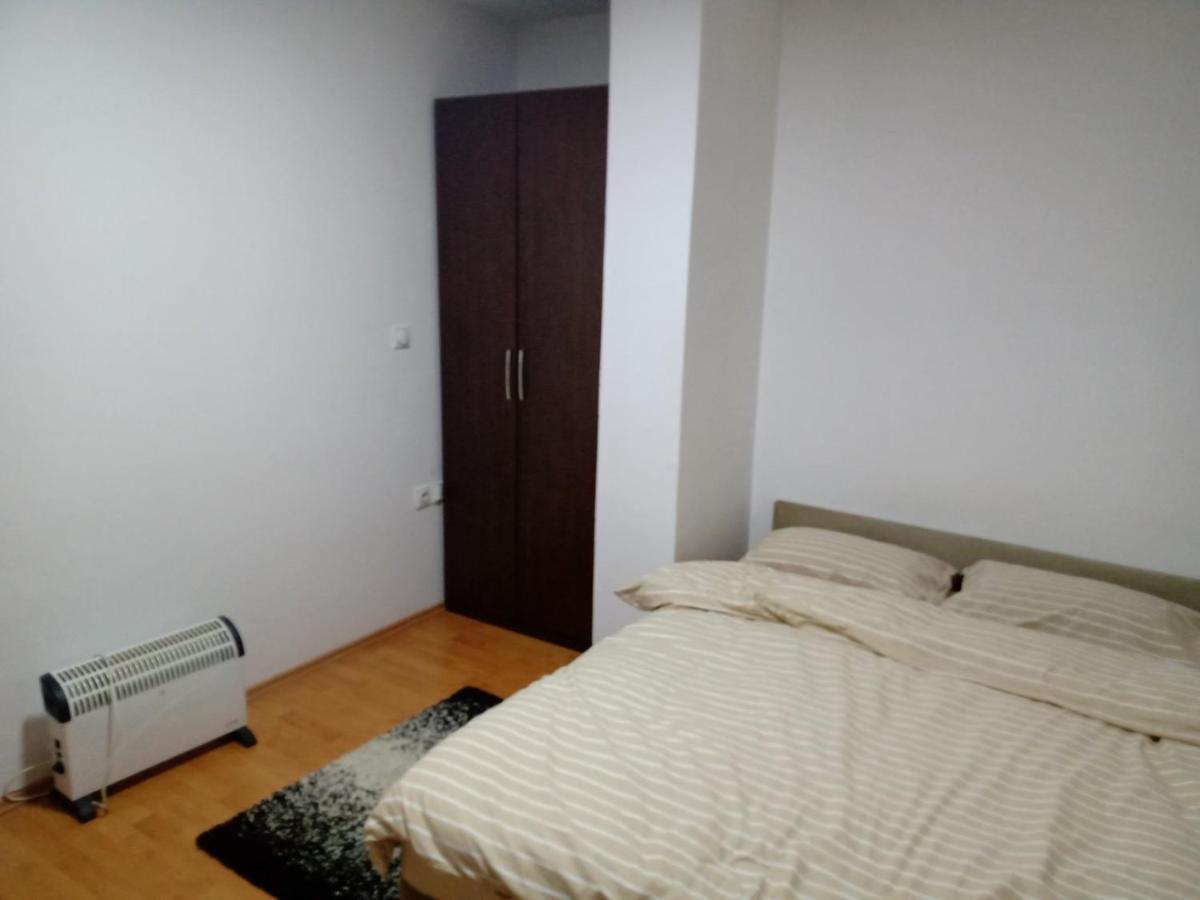 Nika Apartment Skopje Zewnętrze zdjęcie