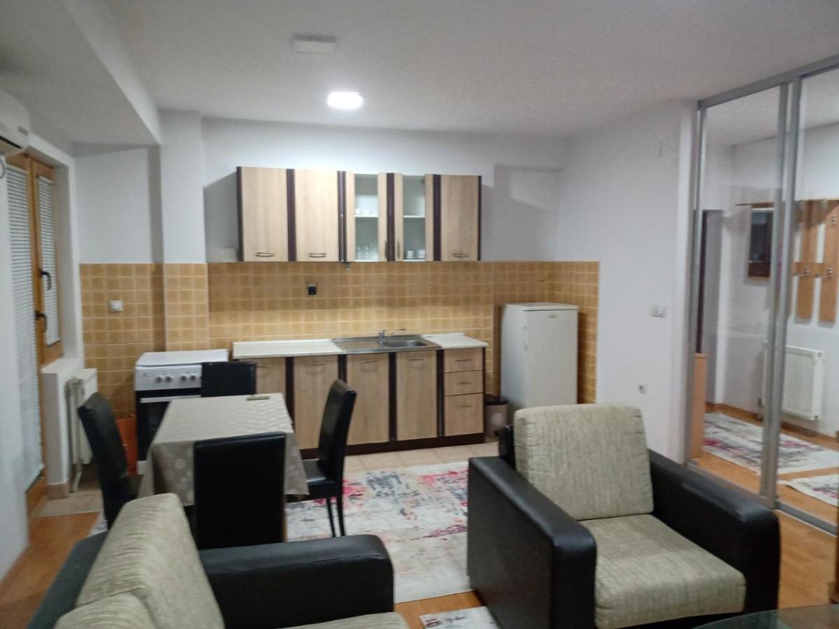 Nika Apartment Skopje Zewnętrze zdjęcie